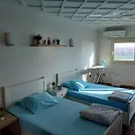 شقه فندقيه الترا مودرن صف اول كورنيش النيل القاهره بمنطقه المعادي اطلاله مباشره للنيل والاهرامات من جميع الغرف, الطابق التاسع ,Very Luxury Apartment Firist Row Nile View And Pyramids , Maadi , Cairo , Ultra Modern Home ,Level Nine Above The Ground Fl