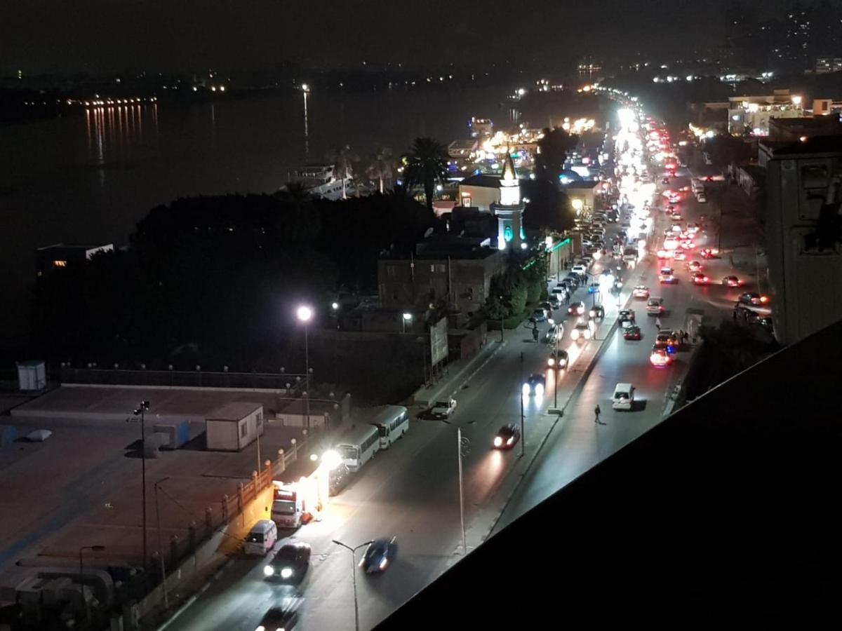Apartamento Nile View Maadi: Ultra-modern With Pyramid Vistas
